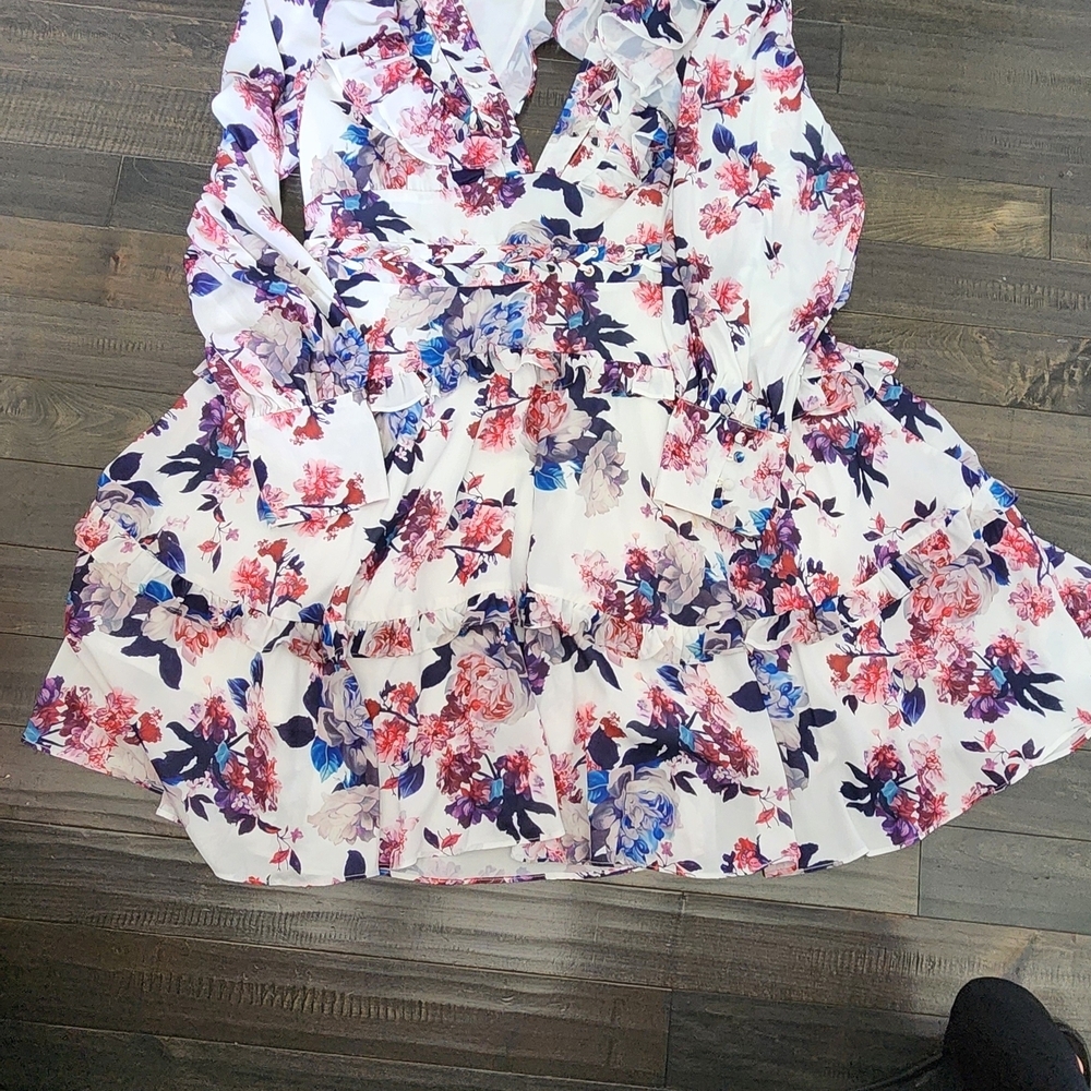 White Floral Ruffle Mini Dress - Picture 9 of 10